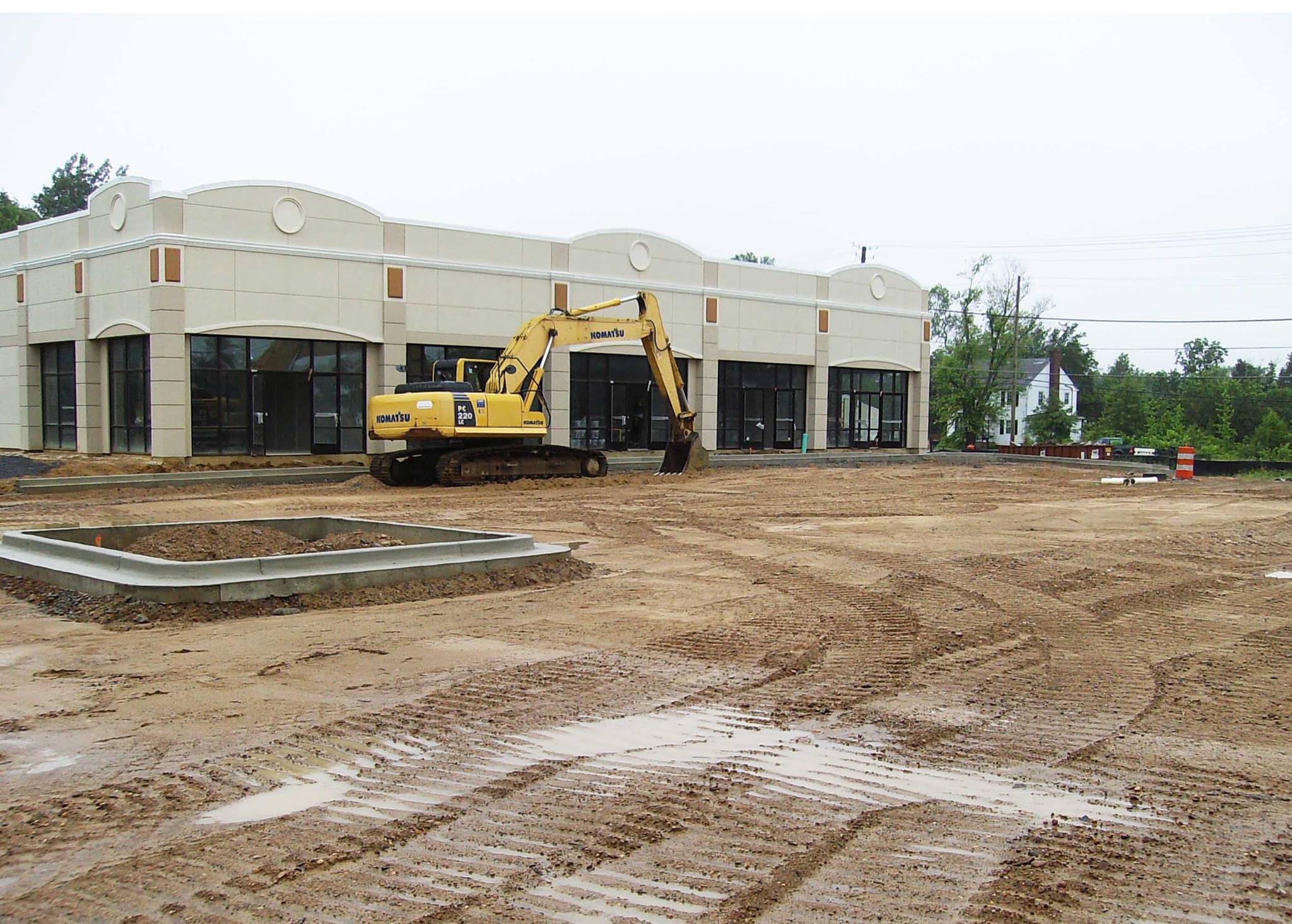 Select Distribution Clinton Clinton Retail Center - DCGroup